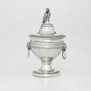 Zuccheriera in argento fuso e cesellato, Napoli, XIX secolo  - Asta Argenti - Associazione Nazionale - Case d'Asta italiane
