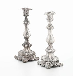 Coppia di candelieri in argento. Impero austro ungarico XIX secolo  - Asta Argenti - Associazione Nazionale - Case d'Asta italiane