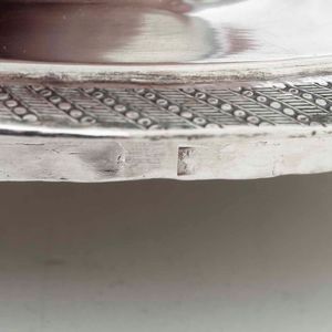 Zuccheriera in argento fuso e cesellato, Napoli, XIX secolo  - Asta Argenti - Associazione Nazionale - Case d'Asta italiane