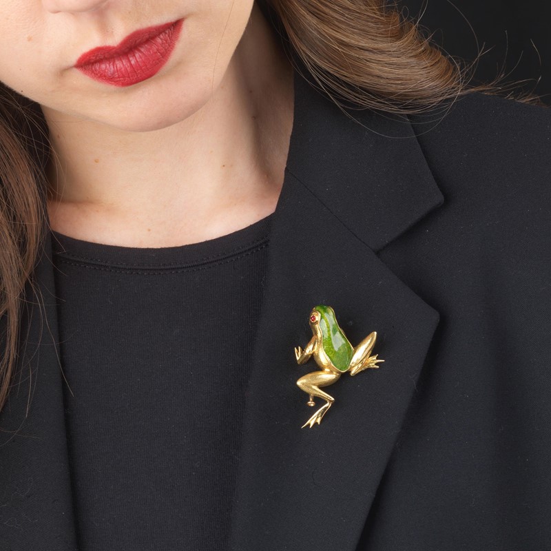 Spilla A Forma Di Rana Con Foglia Di Loto - Gioiello In Lega Per Donne, Regalo Innovativo - Foto 9