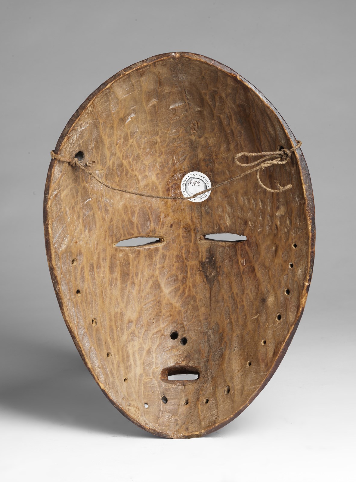 Arte africana : Maschera di scimmia, ChokweAngola - Asta ASTA 302 -  NATURALIA E MIRABILIA - Associazione Nazionale - Case d