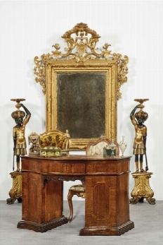 Mobili, arredi e oggetti d'arte