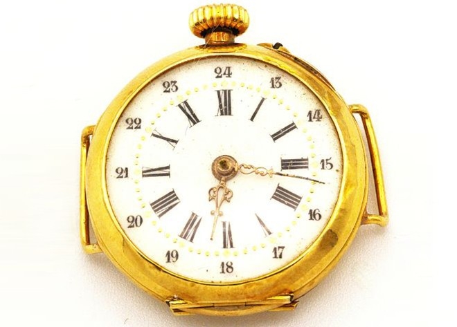 Dall�Oro all�Argento: l�asta di Gioielli, Argenti e Penne di Ansui [..] - News