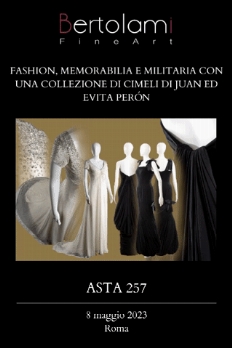 Fashion, memorabilia e militaria con una Collezione di cimeli di Juan ed Evita Pern